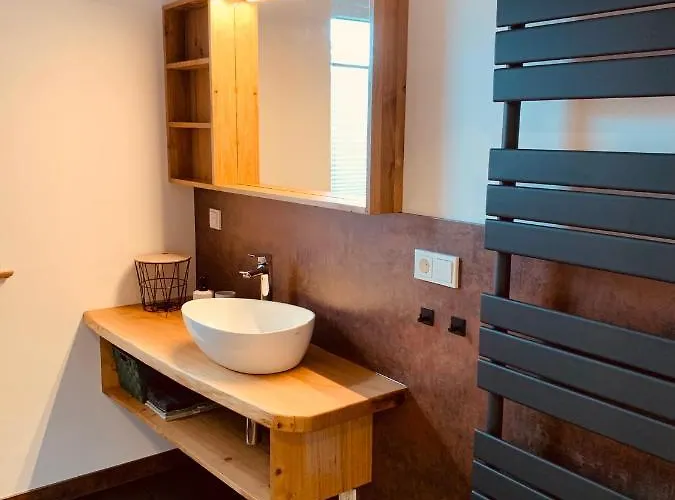 Hinz Semesterbostad *